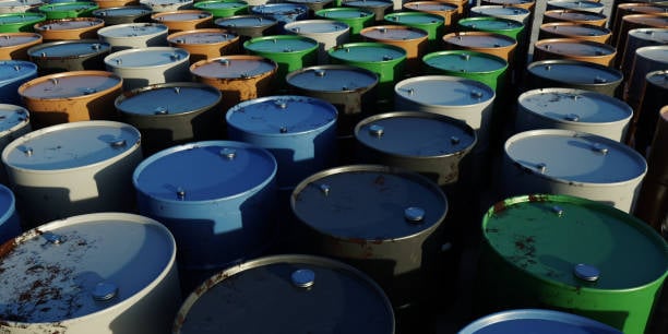 PETROLIO: LA NUOVA CRISI NON È LA SCARSITÀ DI GREGGIO, MA IL COSTO DEL TRASPORTO