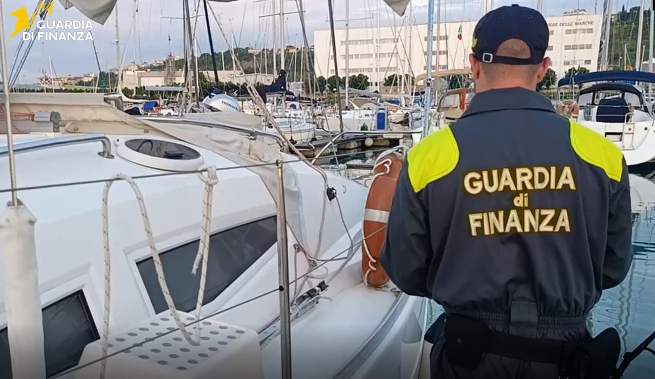 Dal contrasto all’evasione al terrore fiscale: quando gli yacht diventano arma politica