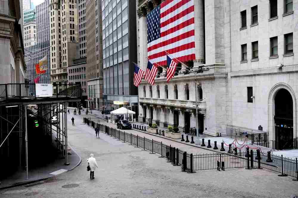 La grande abbuffata dell’AI: quando Wall Street cambia le regole per alimentare la bolla