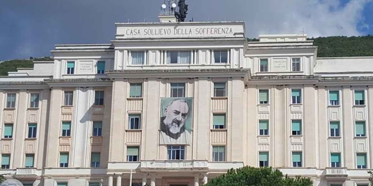 Cosa c’è dietro il “no” di Banca Intesa a Parolin per un aiuto all’ex-Ospedale di Padre Pio?